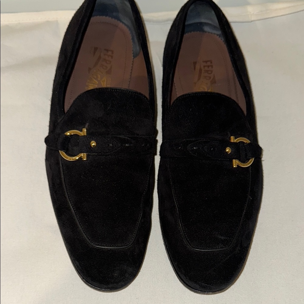 Pre loved Salvatore Ferragamo Men's Black Loafers